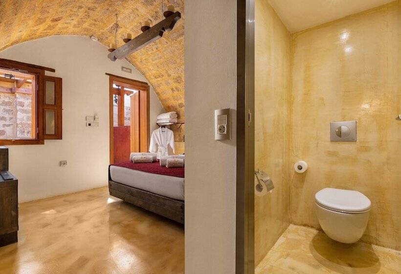 Номер Deluxe, 10gr Boutique Hotel & Wine Bar