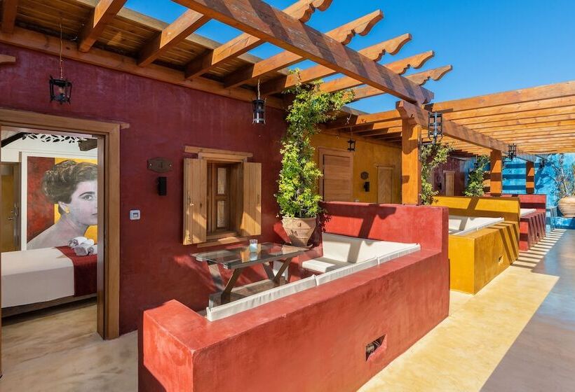 Номер Deluxe, 10gr Boutique Hotel & Wine Bar
