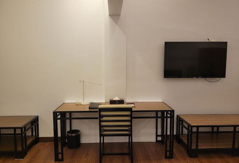 Quarto Familiar Basic, Fernvale Leisure Club And Resort