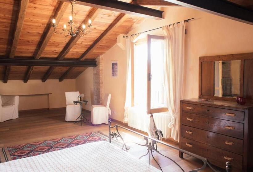 اتاق استاندارد چهار تخته, Agriturismo La Burlanda