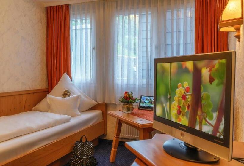 Номер Стандарт Трехместный, Altkölnischer Hof