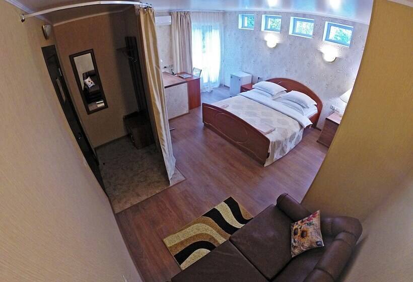 سوییت جونیور با بالکن, Guest House Miya Domodedovo