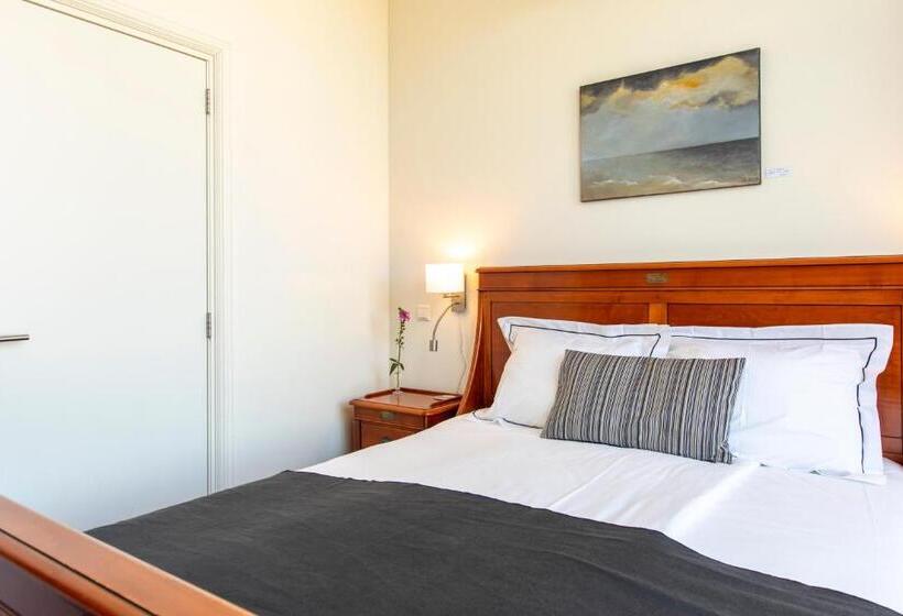 Номер Deluxe, La Rosa Amsterdam Beach