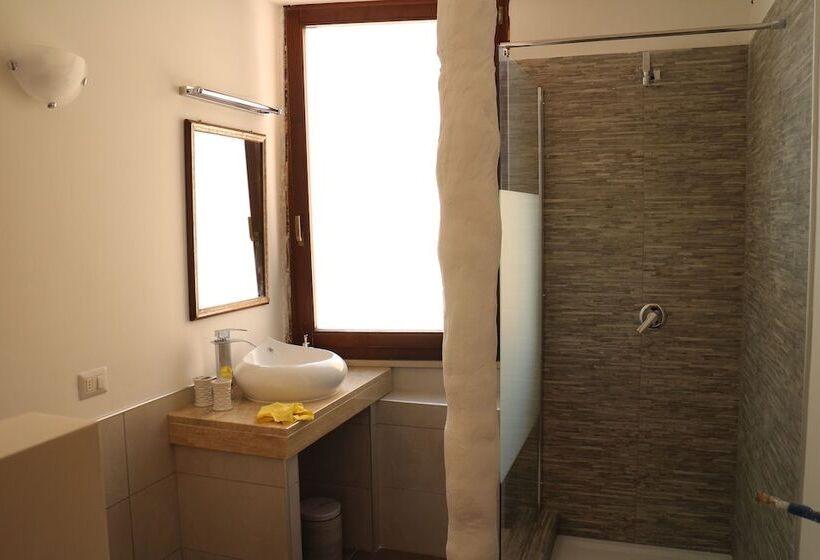 اتاق استاندارد سه نفره, B&b Del Corso