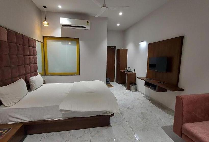 اتاق سوپریور, Sparsh Inn  Chandkheda