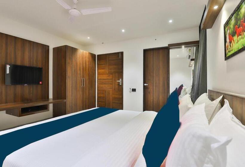 اتاق لوکس, Sparsh Inn  Chandkheda