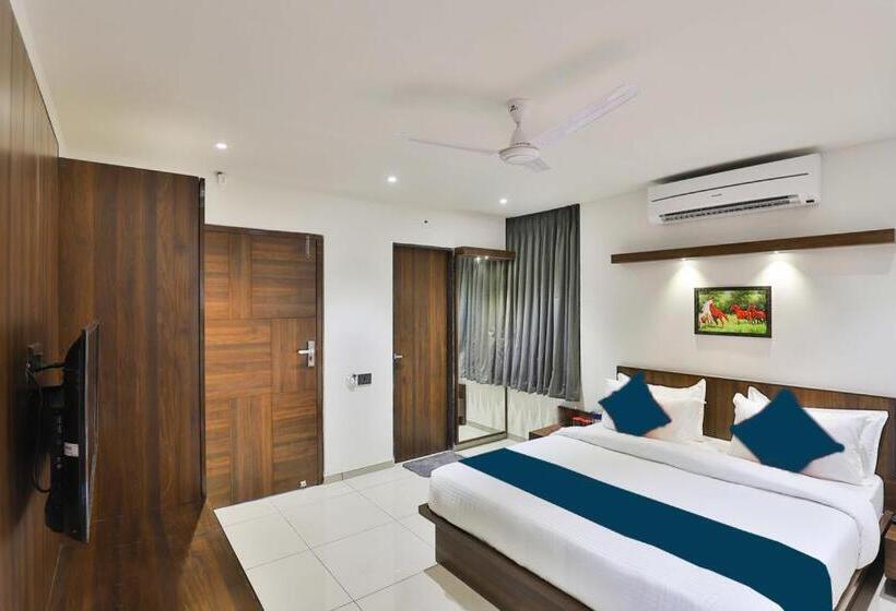 اتاق لوکس, Sparsh Inn  Chandkheda