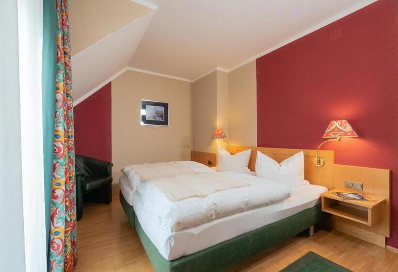 חדר סטנדרט לשלושה, Wirtshaus & Hotel Zur Alten Brauerei Zapf