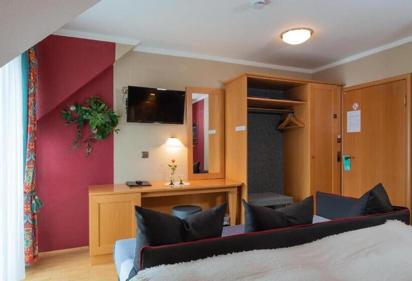 Номер Стандарт Трехместный, Wirtshaus & Hotel Zur Alten Brauerei Zapf