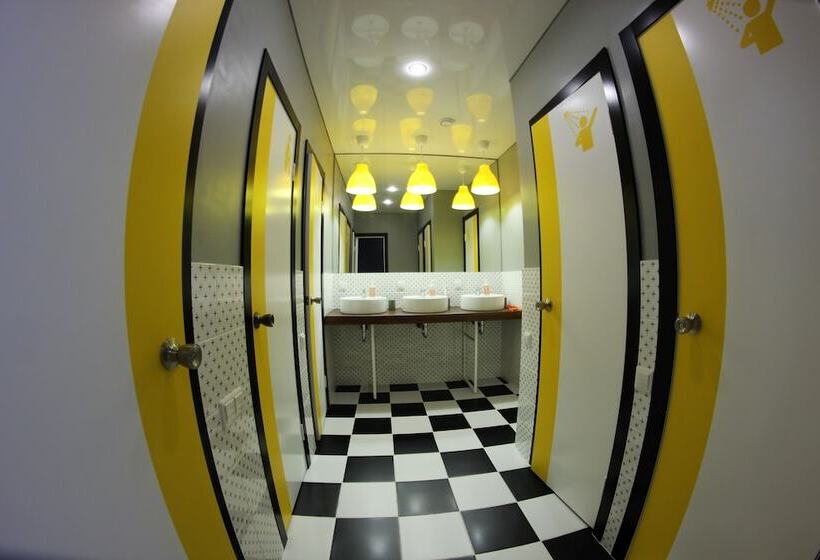 تختخواب در اتاق مشترک, Hostely Rus    Ufa