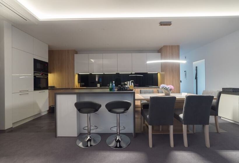 Апартаменты Deluxe 1 Спальня, Apart Hotel Vivi Residence & Spa