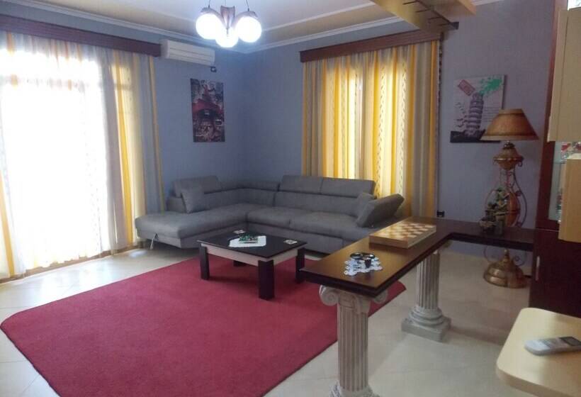２ベッドルームアパートメント, Alfred's Apartments