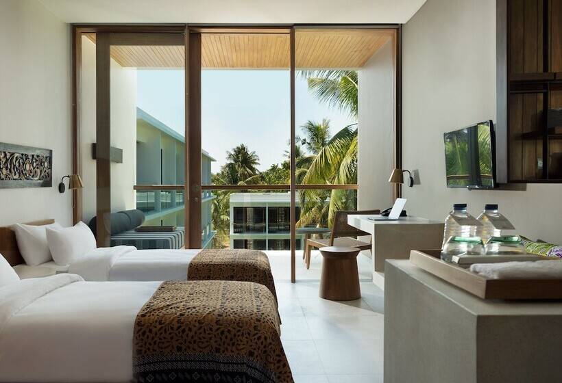 Номер Deluxe, Dialoog Banyuwangi
