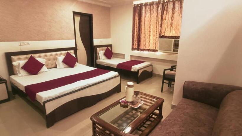Трехместный Номер Классика, Jigyasa By Mayda Hospitality Pvt. Ltd