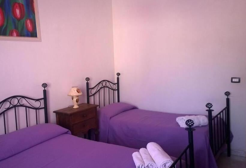 اتاق استاندارد سه نفره, B&b Salento Vacanze