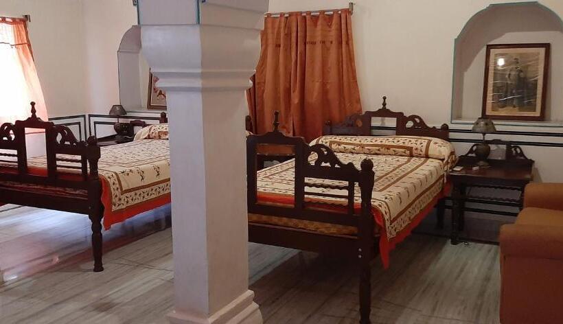 اتاق لوکس, Saba Haveli