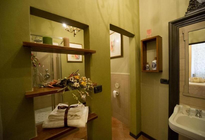 带大床的高级房间, B&b Borgo Cortese