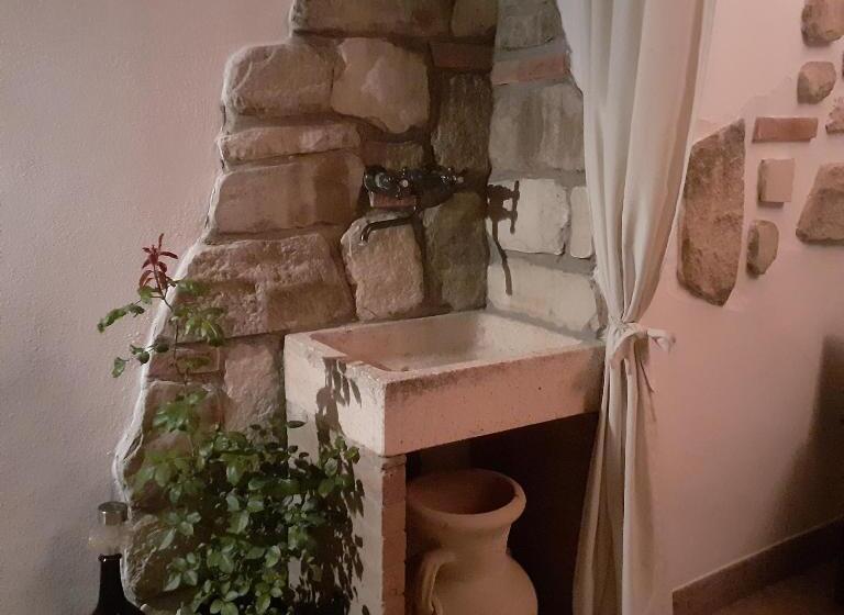 带大床的豪华间, B&b Borgo Cortese