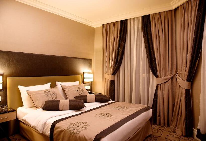 اتاق استاندارد یک نفره, Darkhill