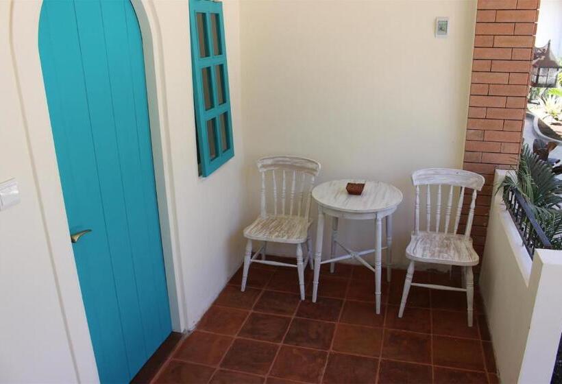 Quarto Deluxe, White Coconut Resort