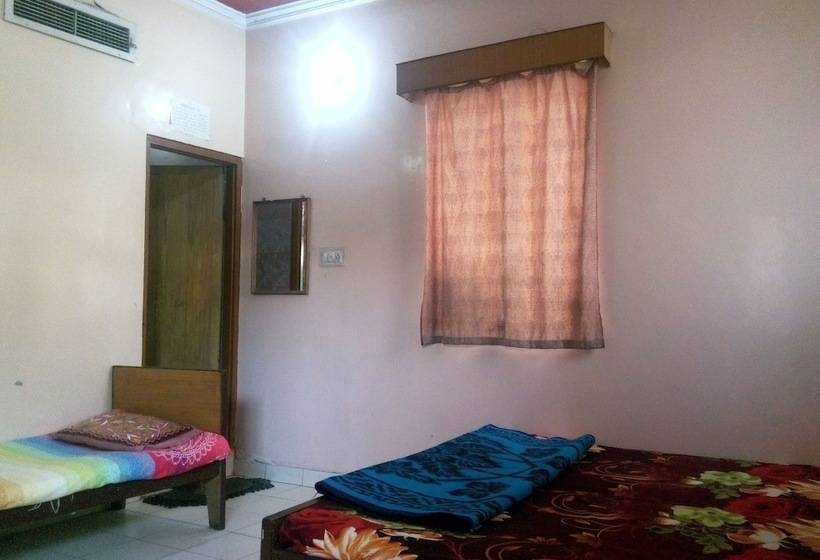 Basic Triple Occupancy Room, Bharat Palace