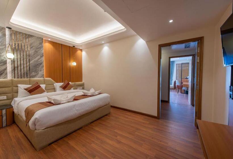 디럭스 패밀리 룸, Ekant Retreat Resort