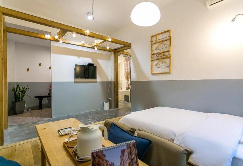 سوییت خانوادگی, Home++ Xi An