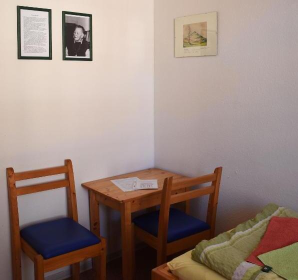 Трехместный Номер Классика, Pension Zur Wartburg