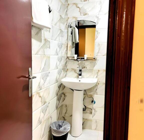 Апартаменты 2 Спальни, Relax Inn Furnished Apartments Hawally