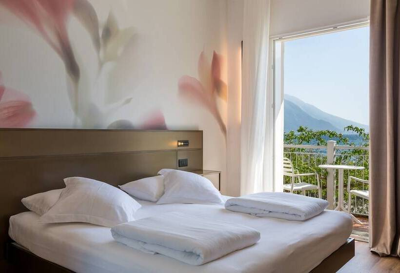스탠다드 트리플 룸, Baia Azzurra   Lake Front