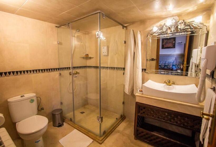 اتاق لوکس, Riad Al Makan Fes & Spa
