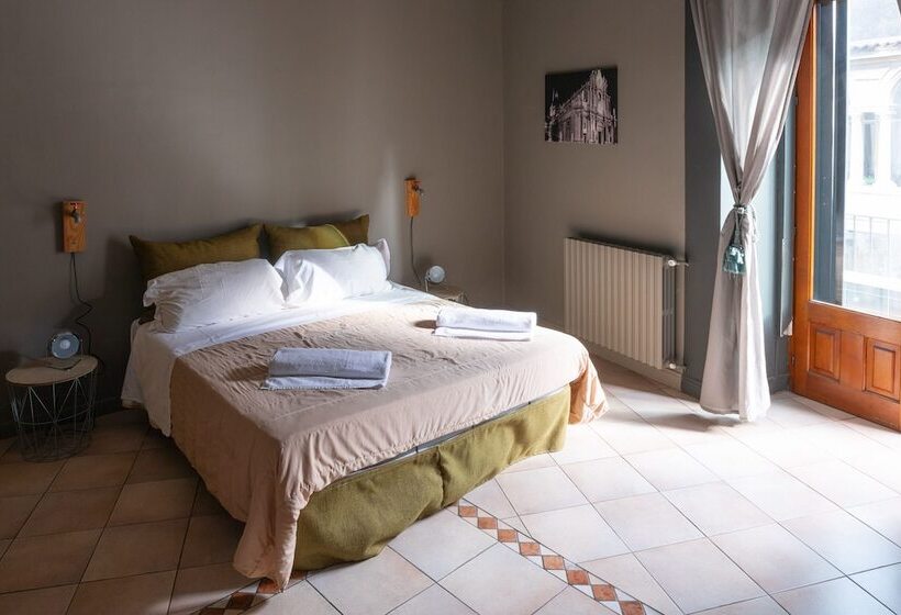 اتاق استاندارد سه نفره, Terrazza Santa Chiara