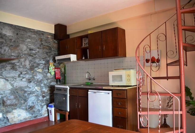 آپارتمان دوبلکس 1 خوابه, Casal São João Cottages