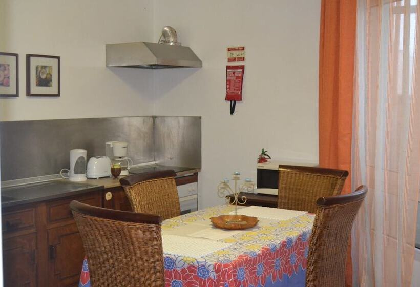 اتاق دوبلکس, Casal São João Cottages