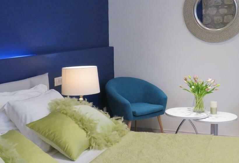 디럭스 룸, Apartments Giron
