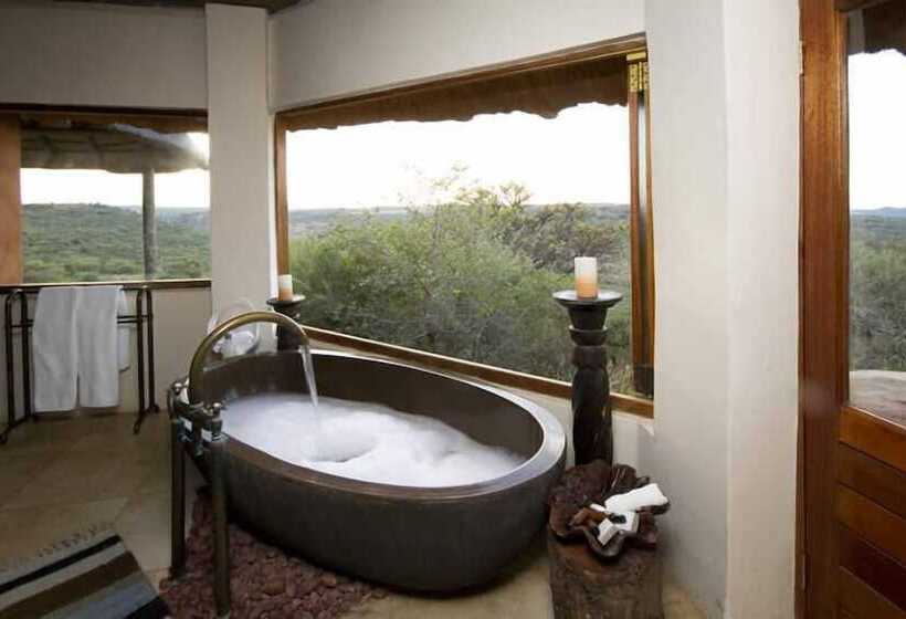 Deluxe люкс с видом, Umzolozolo Private Safari Lodge & Spa