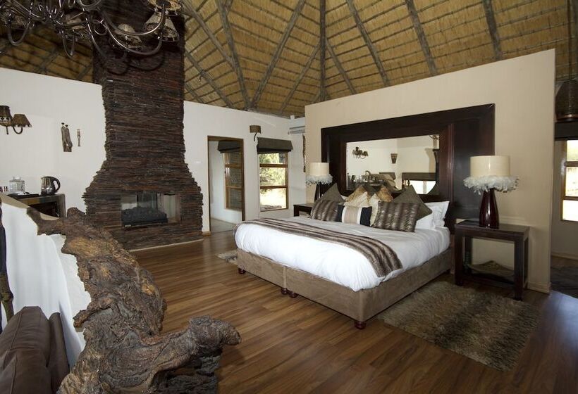 Deluxe люкс с видом, Umzolozolo Private Safari Lodge & Spa