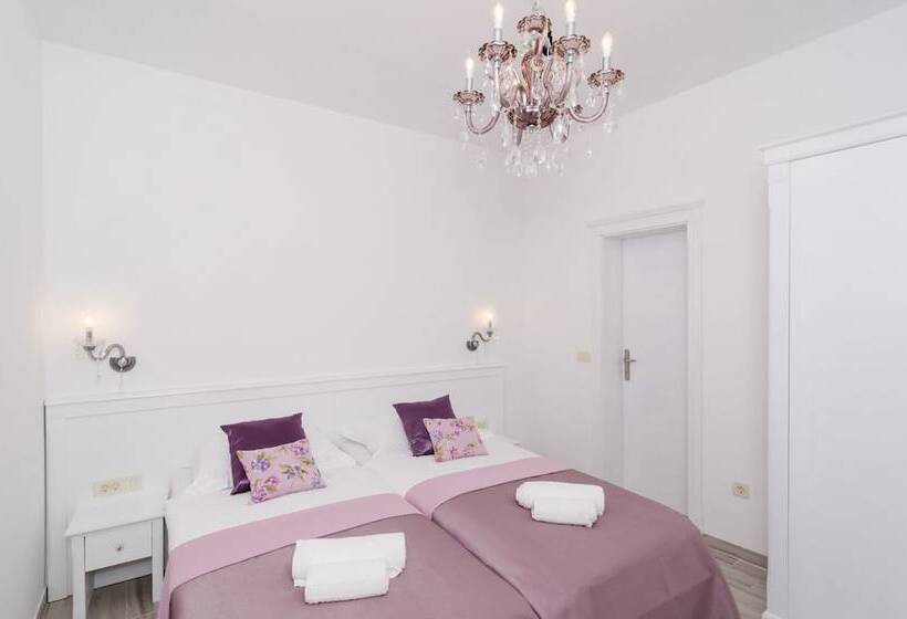Апартаменты Комфорт 1 Спальня, Bed&breakfast Sorgo Palace