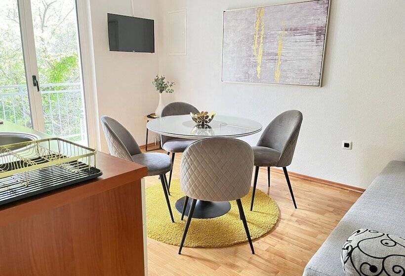 آپارتمان 1 خوابه با بالکن, Guesthouse čivljak
