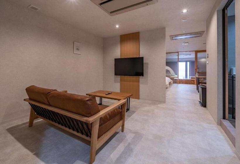 Президентский Люкс, Relax Hotel Takayama Station
