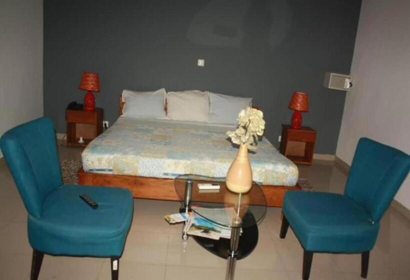 استودیوی استاندارد, Residence Hotel La Marsu