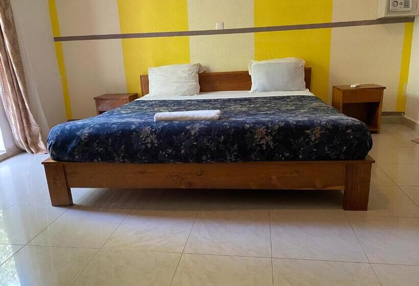 اتاق استاندارد یک نفره, Residence Hotel La Marsu