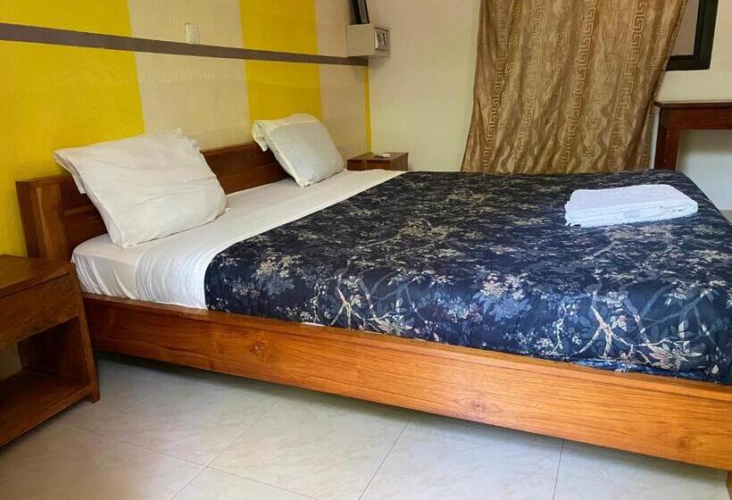 اتاق استاندارد سه نفره, Residence Hotel La Marsu
