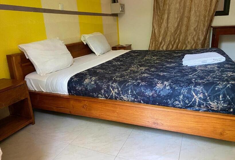 اتاق استاندارد سه نفره, Residence Hotel La Marsu