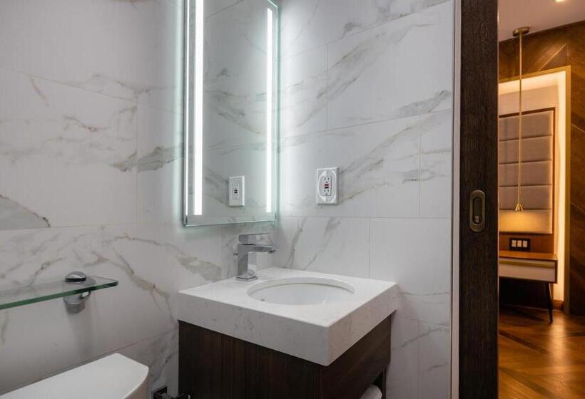Suite Cama King, 32one