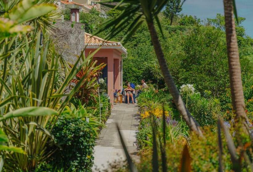 Quarto Estandar, Madeira Surf Lodge