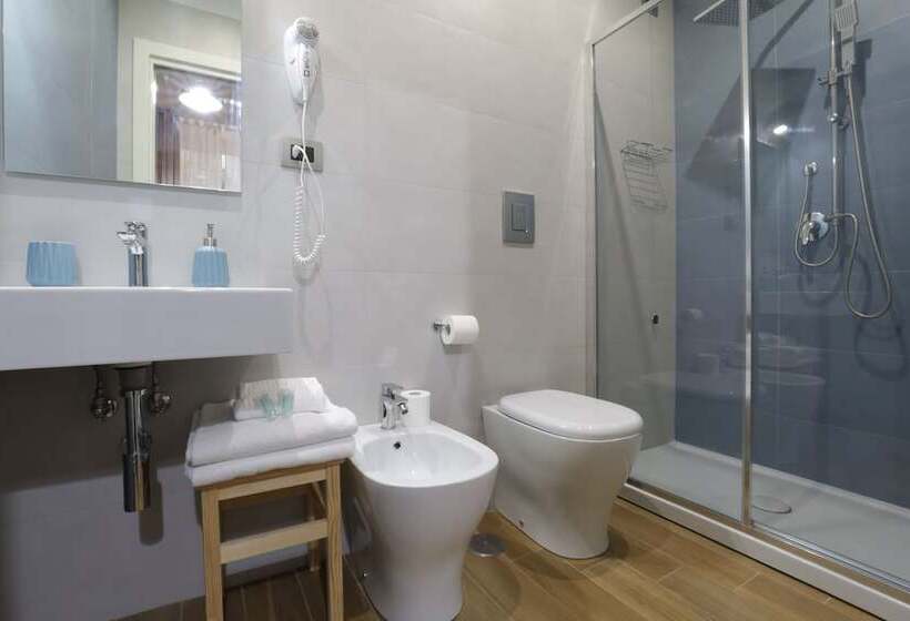 اتاق لوکس با چشم‌انداز شهر, Musto Suites & Rooms