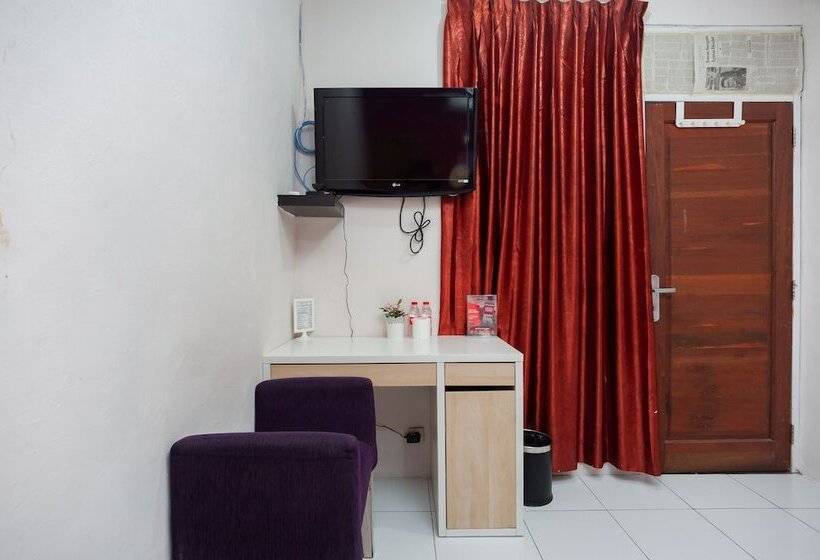 Номер Economy, Mega Stay Near Mall Kelapa Gading