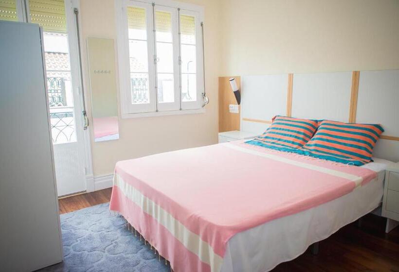 اتاق استاندارد, Bruma Hostel