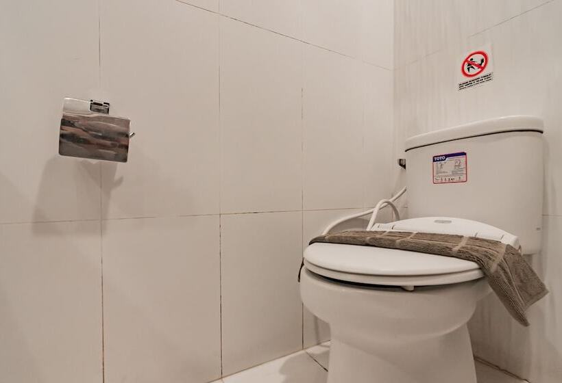 Номер Deluxe, Reddoorz Near Simpang Dago 2